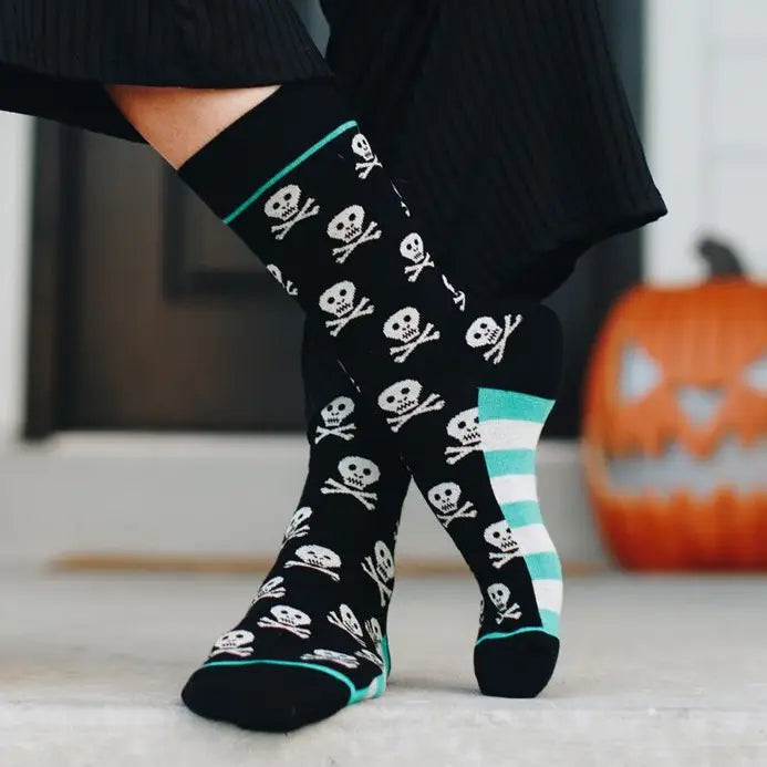 Crew Socks | Skull + Crossbones