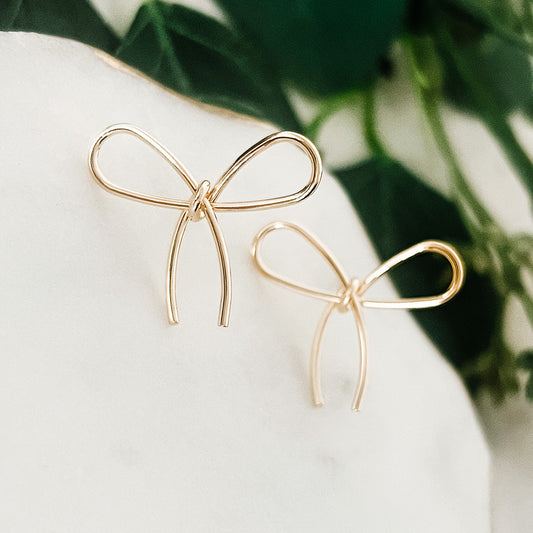 Thin Wire Bow Earrings | Gold